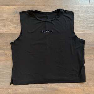 good hYOUman Hustle Black Sleeveless Muscle Tank Workout Top Size Medium